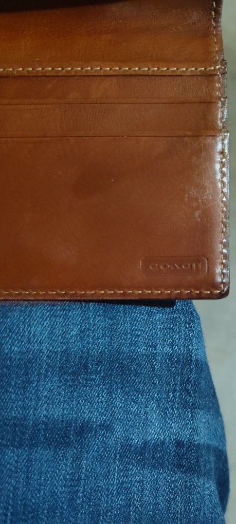 COACH BROWN BIFOLD WALLET