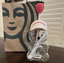 AUTHENTIC Starbucks Bearista Glass Pink Drink Bear Cup w/ Strawberry Straw 20 oz