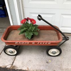 Sturdy Radio Flyer Wagon Need A Cleaning Cash/Venmo Pickup White Bear Lake Home Only