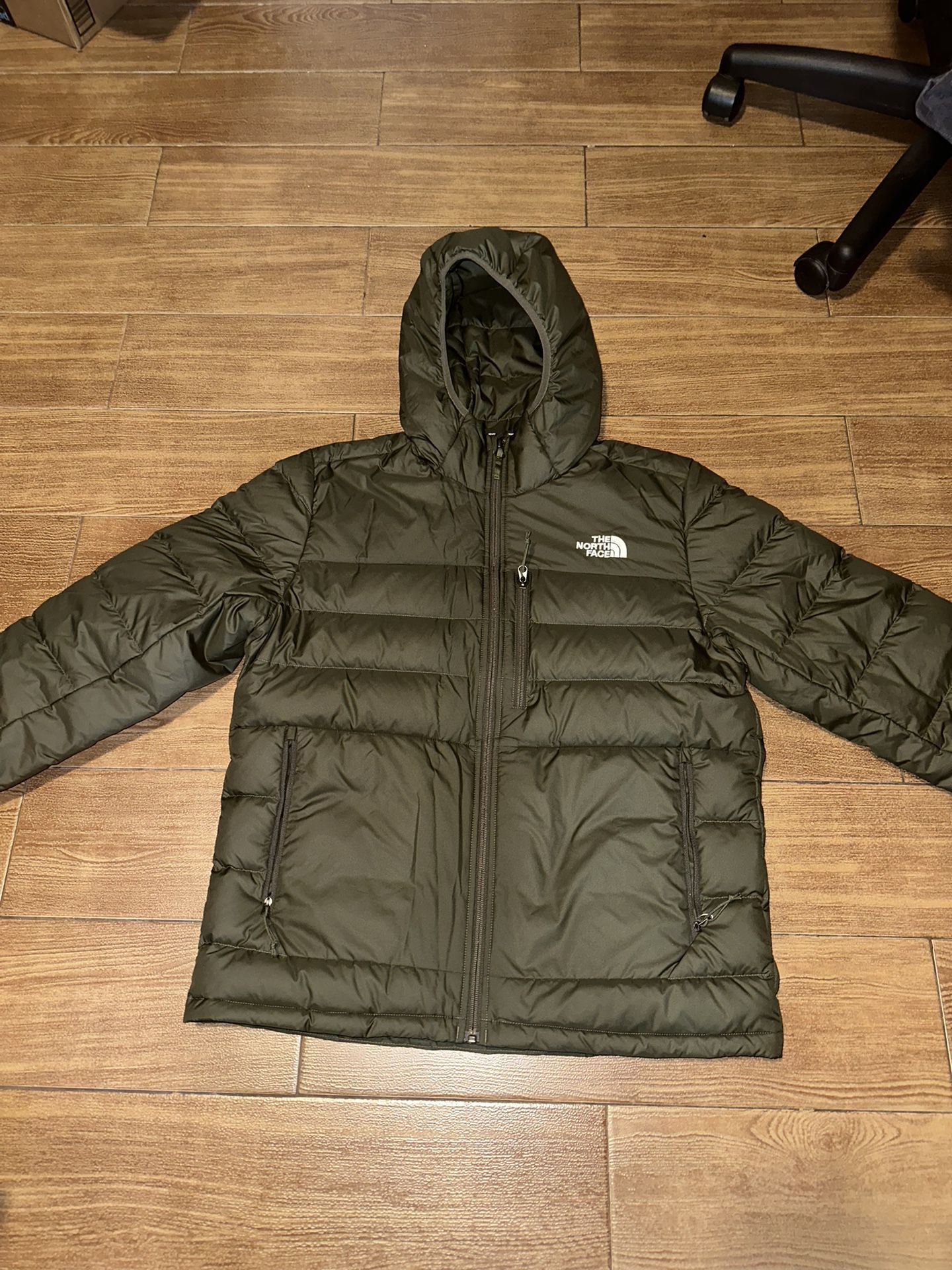 The North Face Puffer Jacket Aconcagua 2 Hoodie Olive Men Size Medium