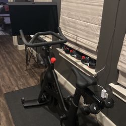 Peloton Bike With Broken Touch Screen