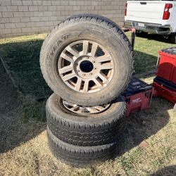 3 Wheels And Tires LT275/70R18