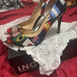 Shoes Size 8.5M  New!!did Not Wear Them 