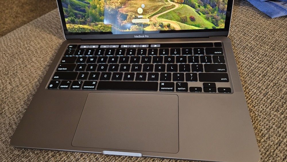 Apple - MacBook Pro 2020 M1 13.3" - 256GB - 2 Thunderbolts - Touchbar - Space Grey - Apple M1 Chip: 8-Core CPU/8-Core GPU - 16GB $500 OBO