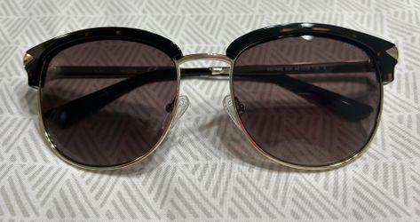 Guess Sunglasses (GU7482 Tortoise Brown)