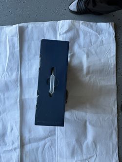 WEIGHTED BLANKET- NEW. 10 LB, 60 X 80 INCHES 