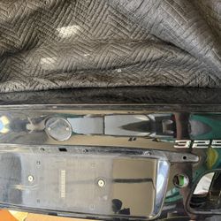 BMW 325 Ci Back Hood Cover