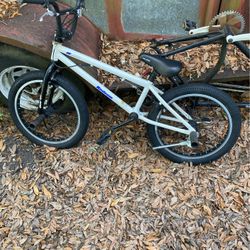 Kids Bike Nice With Pegs