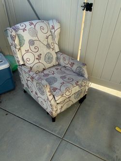 pretty floral recliner