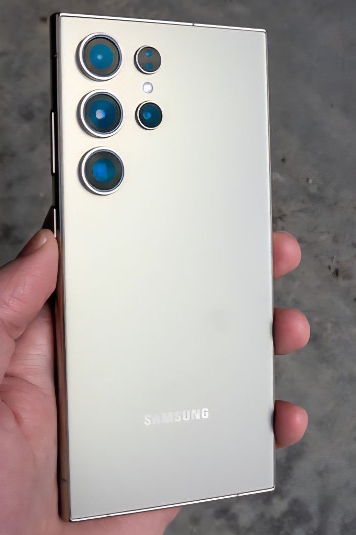 Samsung Galaxy S24 Ultra 5G 256GB (UNLOCKED)