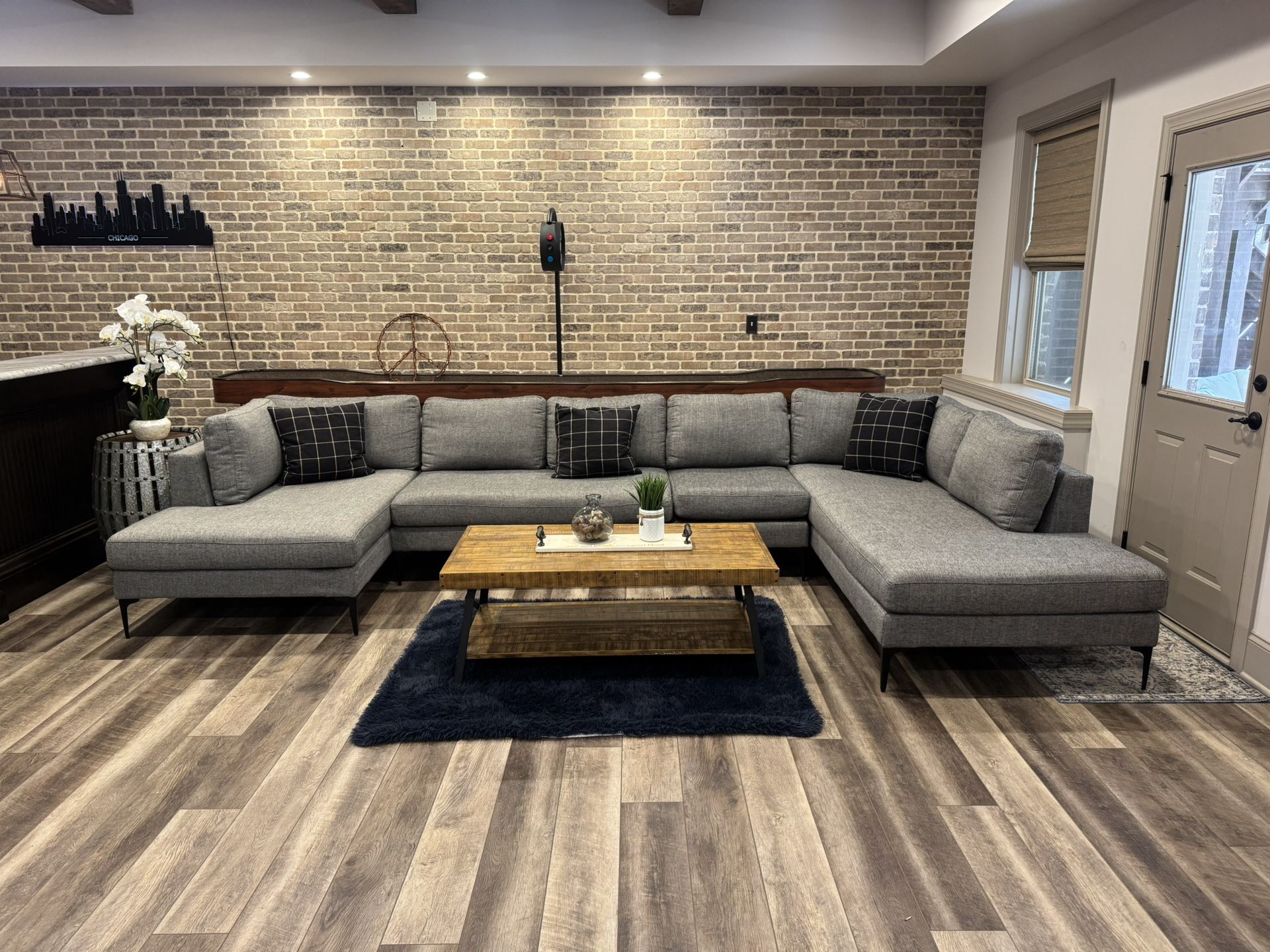 🚛 DELIVERY AVAILABLE🚛 Stunning Gray Abbyson Sectional