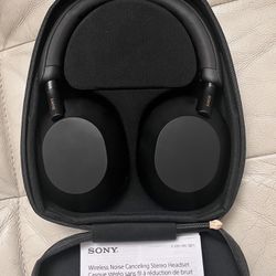 Sony WH-1000X5 Noice Cancelling Headphone