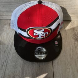 San Francisco 49ers New Era Snapback Hat$35