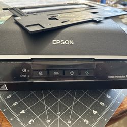 Epson Perfection V600 Photo Scanner – Never Used (No Box)