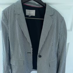 Banana Republic Women’s Black & White Striped Blazer – Size 14