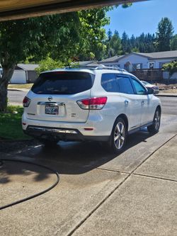 2014 Nissan Pathfinder