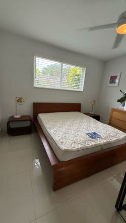 IMPORTED QUEEN BEDROOM SET – Platform Bed, 2 Nightstands & Mattress
