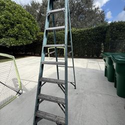 Ladder 8ft