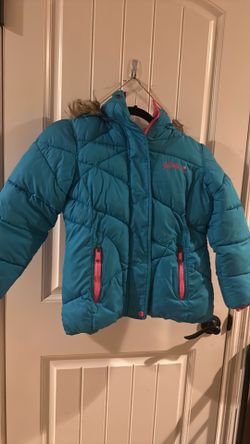 Girls 7/ 8 weatherproof winter jacket, zippered pockets, zips, snaps and Velcro front closure, teal.