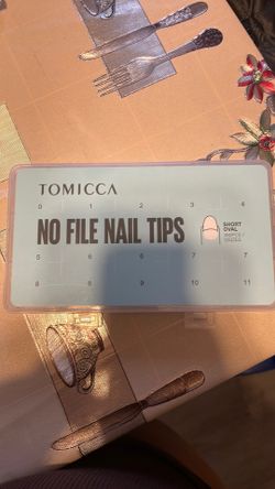 Short oval nail tips