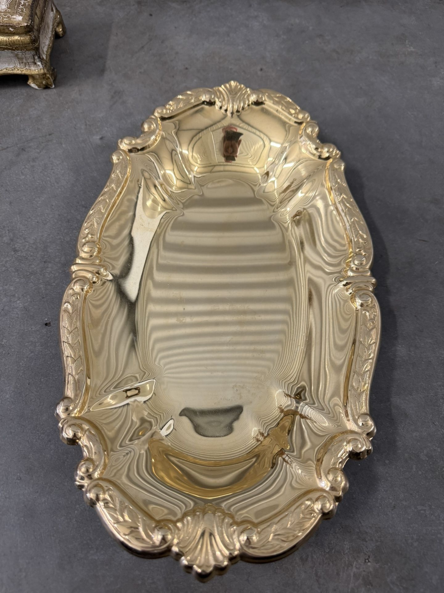 SHERIDAN TAUTON SILVERSMITHS LTD OVAL Silverplate Tray