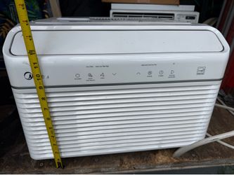 Midea air conditioner with stand