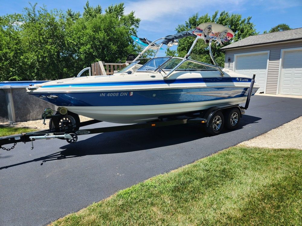 2008 Larson LXI 228