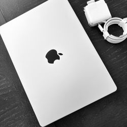 Apple MacBook Pro 14-inch M4 Pro Chip