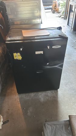 Summit fridge