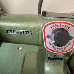 Treasure Sewing Machine 