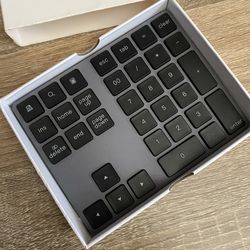 Levkey 34 Keys Numeric Keypad 