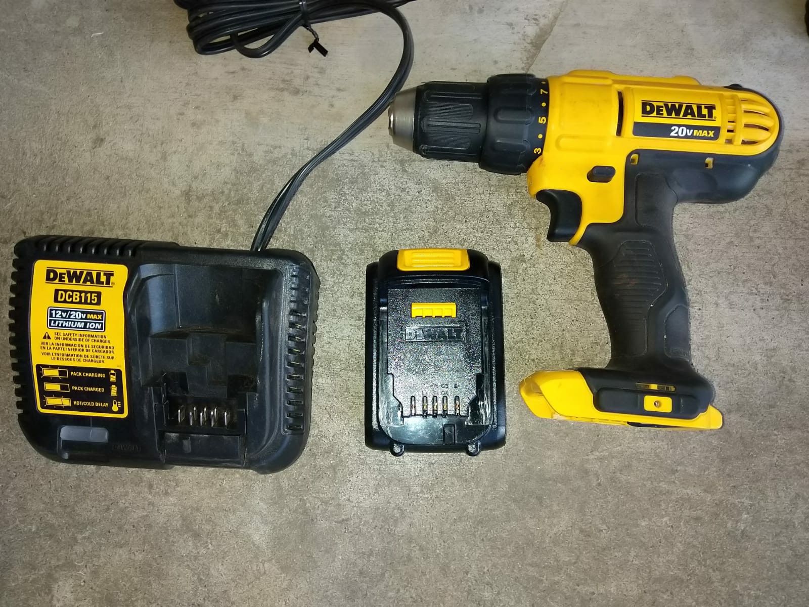 DRILL SET DEWALT