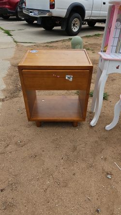 Night stand