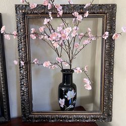 Beautiful Frame With Or Without Vase And Flowers