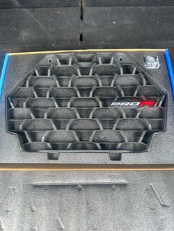 2025 Polaris Pro R Honeycomb Front grill