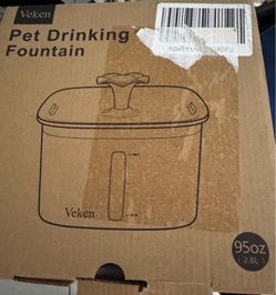 Pet water fountain