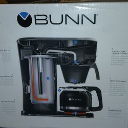 Bunn The product shown is a BUNN Speed Brew Select 10-Cup Coffee Maker.
It can brew 10 cups of coffee in about 4 minutes. 