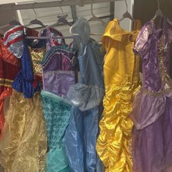 Kidkraft Dress Up Wardrobe & Costumes