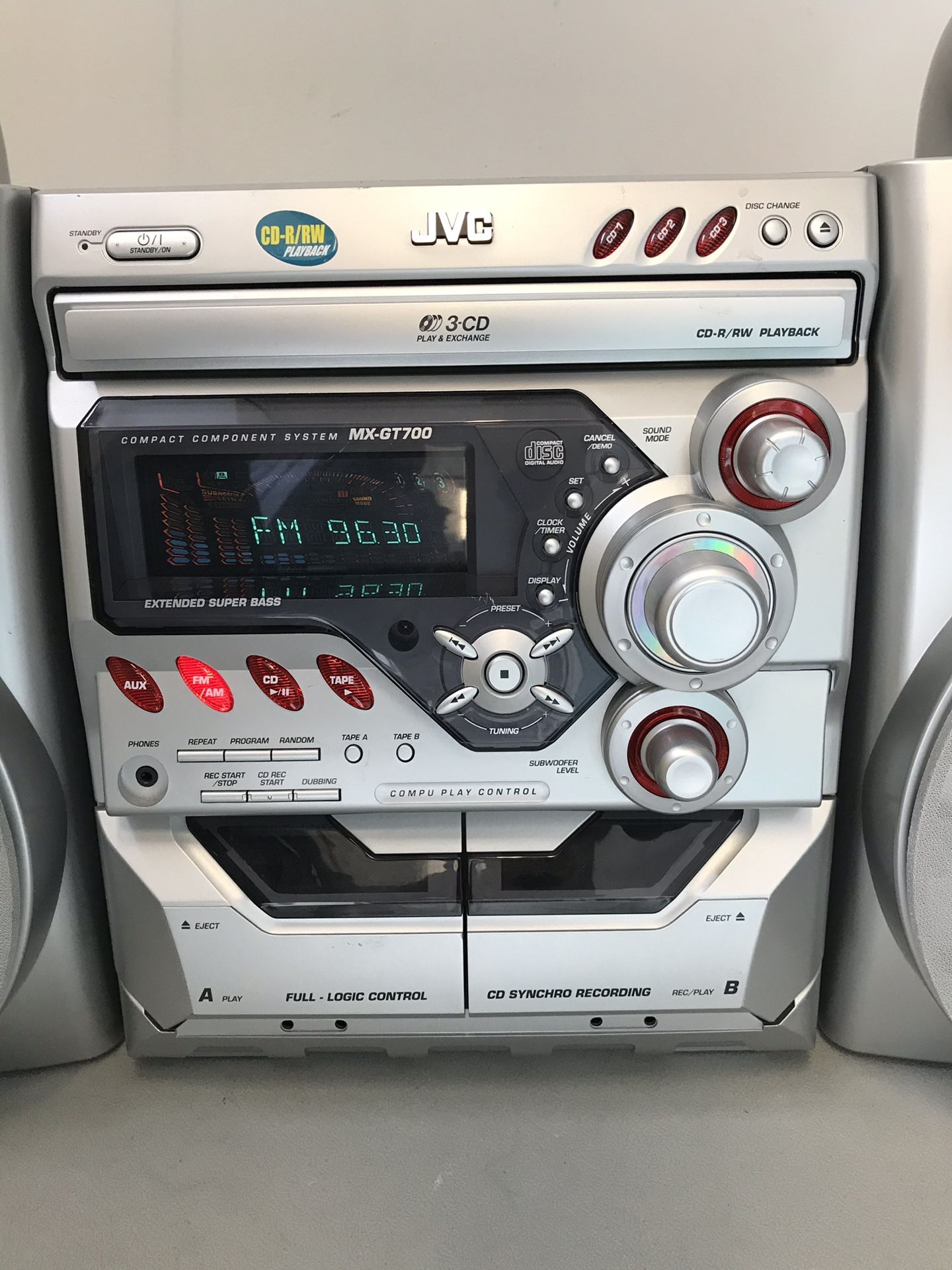 JVC MXGT700 Tube Stereo System 3CD, FM/AM Radio, Dual Cassette & AUX