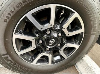 18 inch rims Toyota Tundra Original OEM