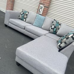 Gray Sectional Couch 