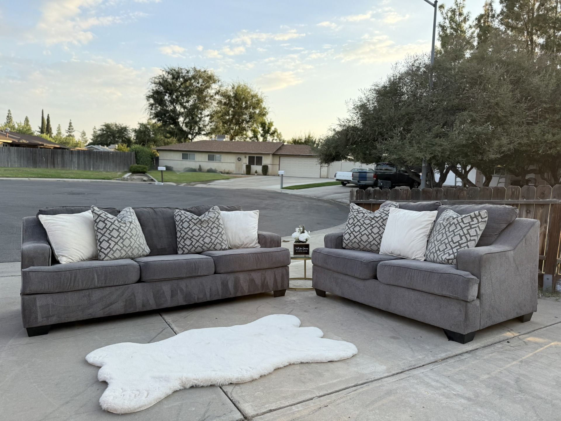 Gray Sofa & Loveseat Couch Set 