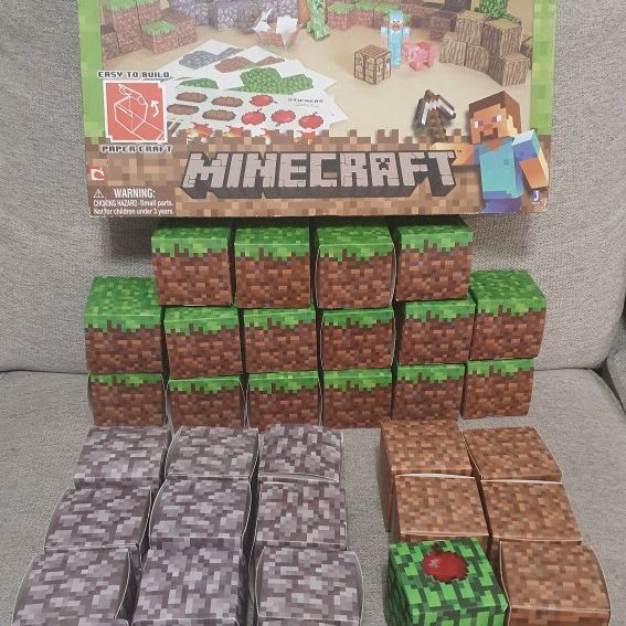 Minecraft Overworld Deluxe Set Papercraft for Sale in Las Vegas