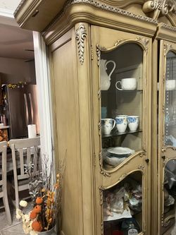       Mueble  Bitrina. En Exelente Condiciones 