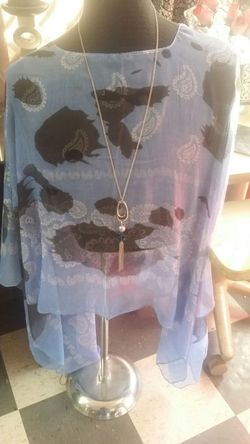 New blue black poncho with necklace (One Size)