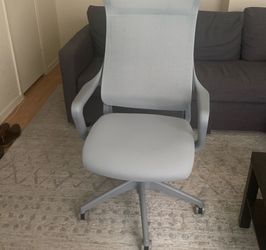 Desk chair