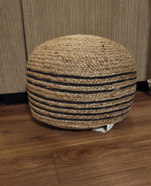 Accent Pouf