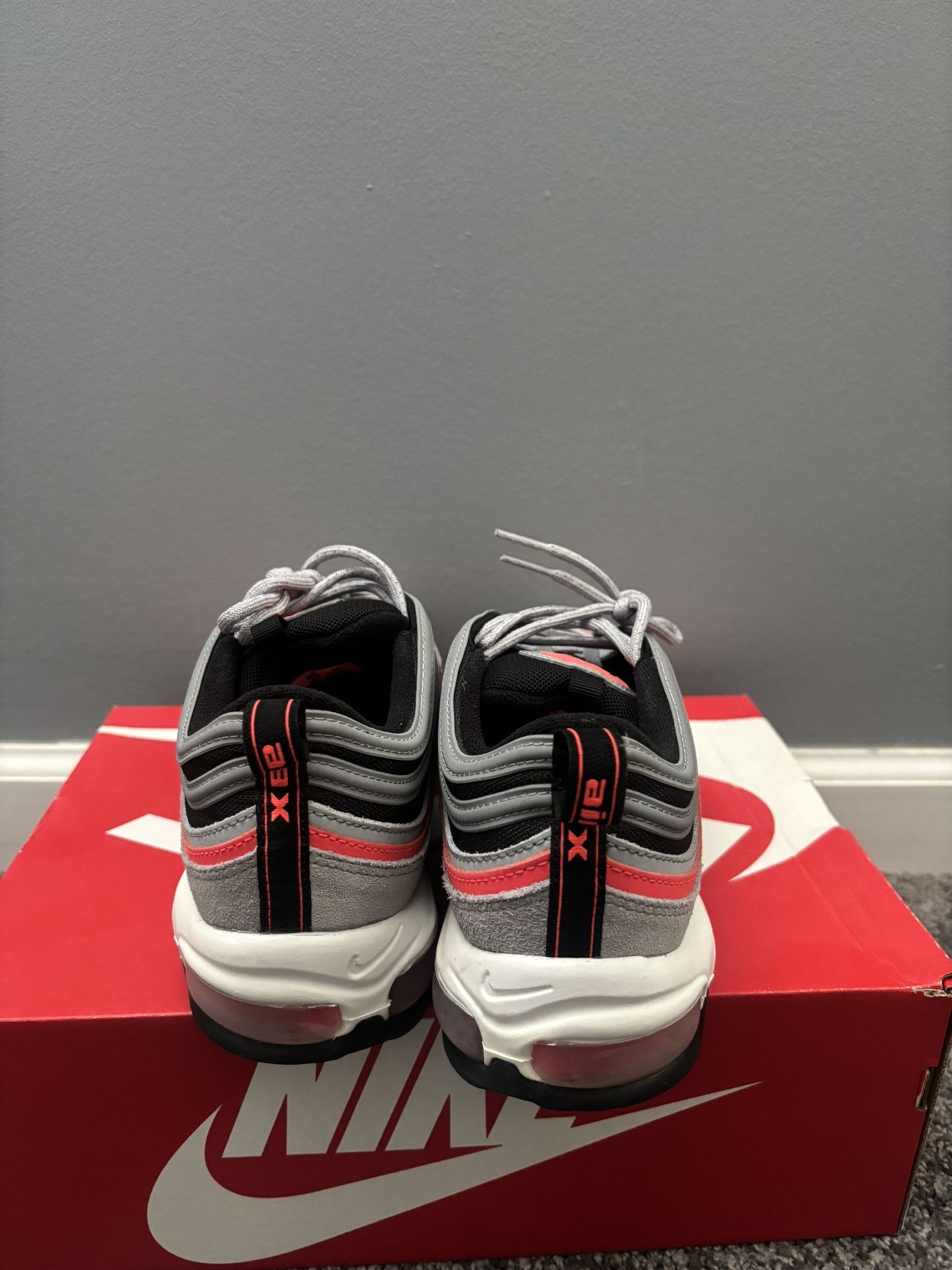 Air Max 97 Wolf Grey Radiant Red