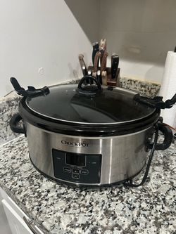 Slow cooker