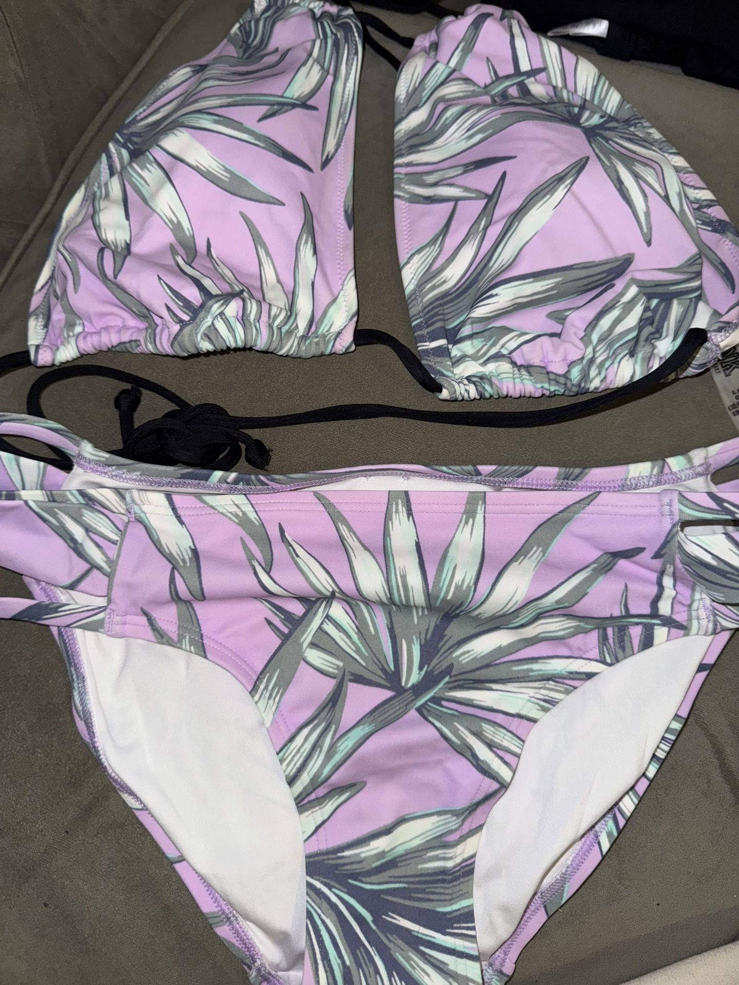 Pink by Victoria’s Secret bikini set